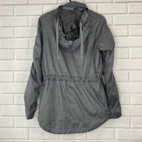 Fabletics Danielle lightweight Jacket in grey size small - Picture 4 of 12